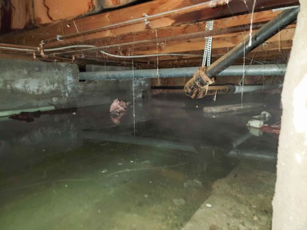 Crawlspace Water Restoration in Stone Mountain